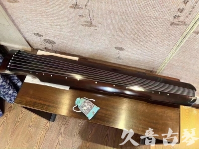 温州市●久音古琴  ●今日推荐  [高级演奏仲尼式]